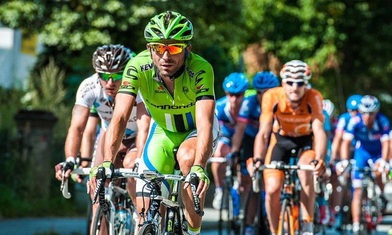 Men bicycle marathon